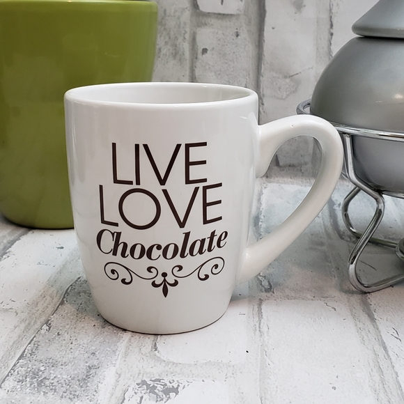 Kisses Ceramic Fondue Pot w/Hershey's Mugs - Picture 4 of 14